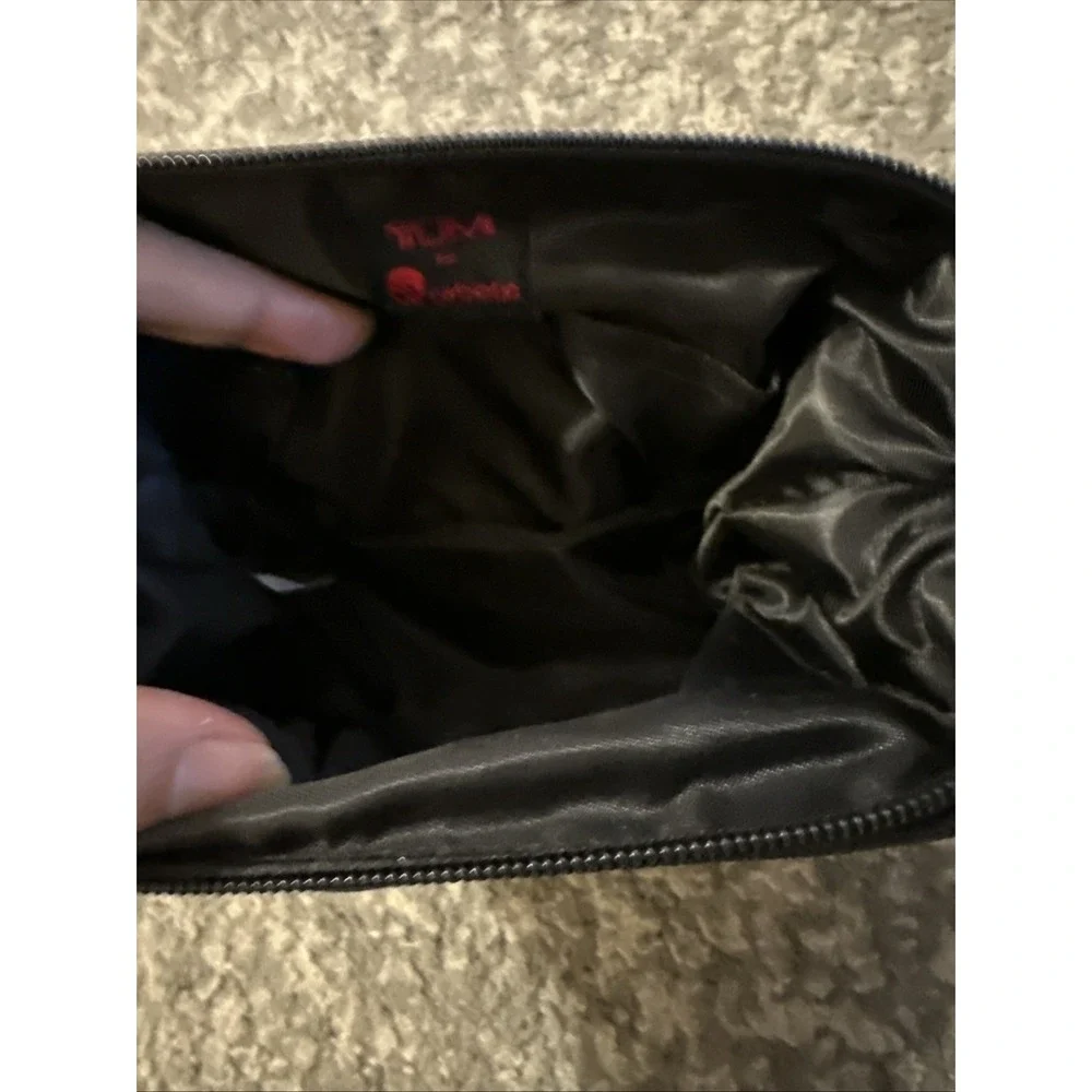 Tumi Black Accessory Pouch Cloth Airberlin Gently Used